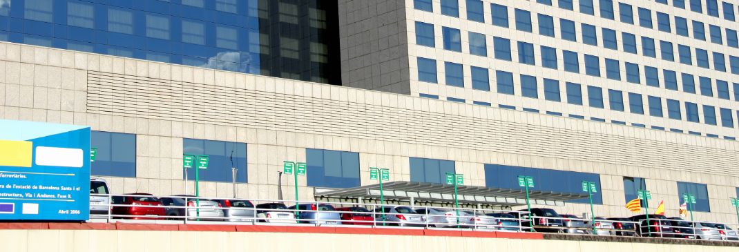 Entrega de coches de alquiler en la estación de tren Barcelona Sants